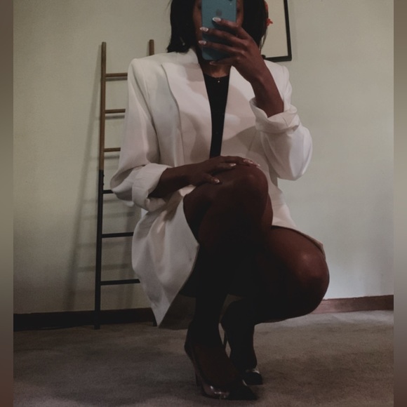 NASTY GAL Oversized White Boxy Blazer in size 2. NWT - Picture 2 of 6